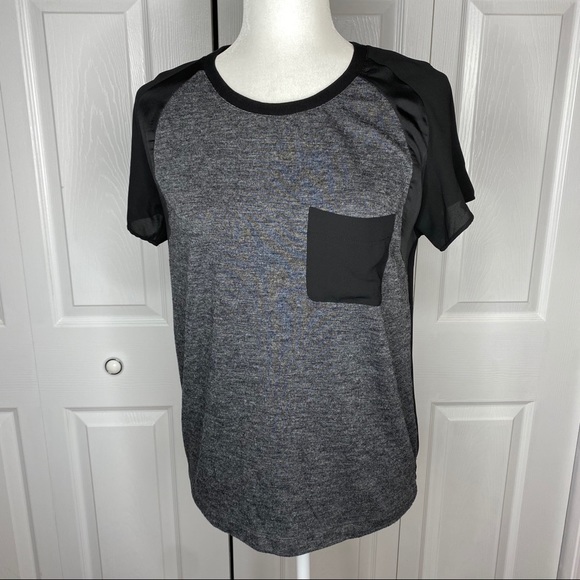 🔥SOLD🔥 Lou & Grey Sheer Sleeve T-Shirt Gray Black XS - Picture 2 of 16